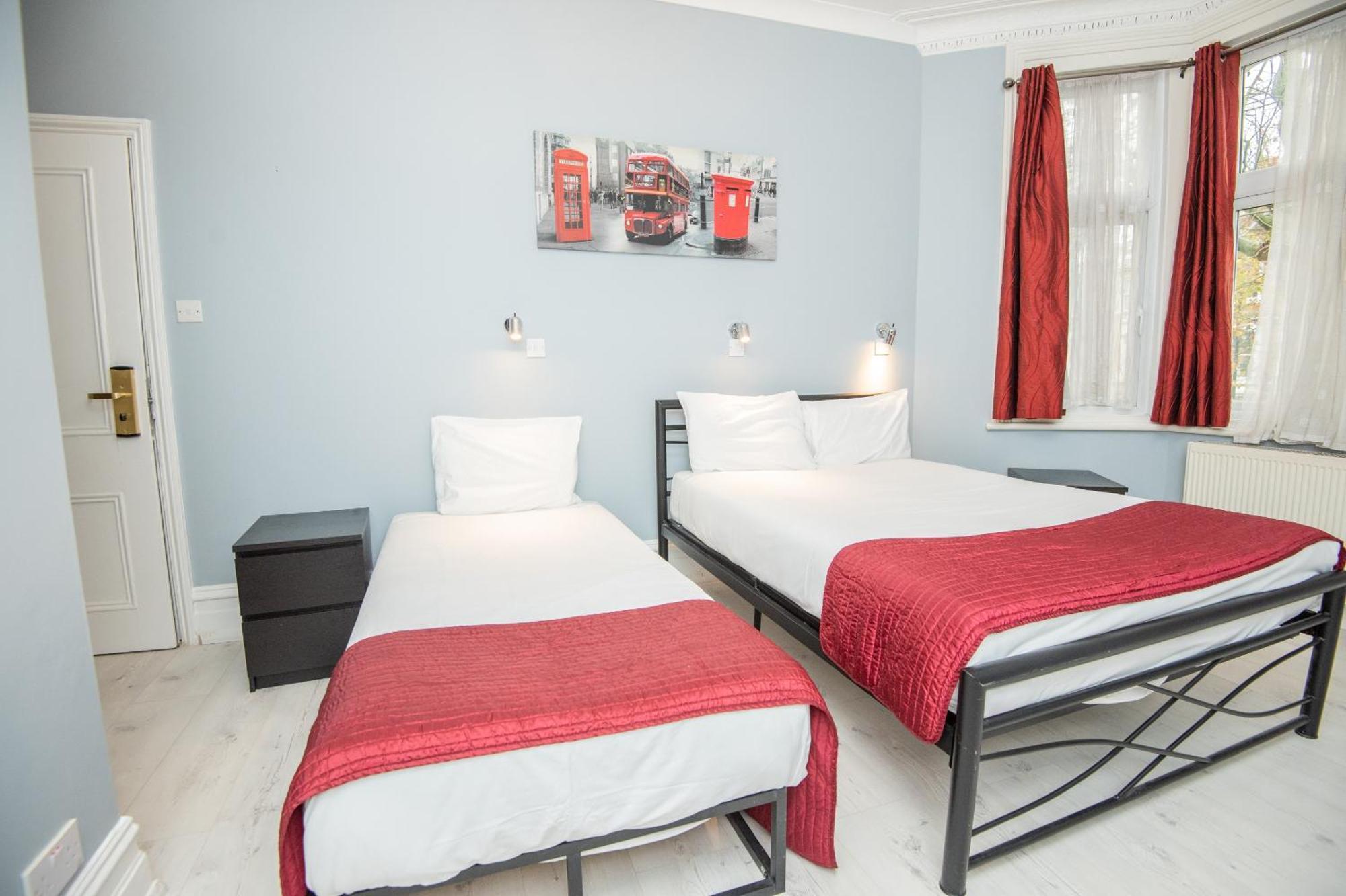 Sino Hotel 3*